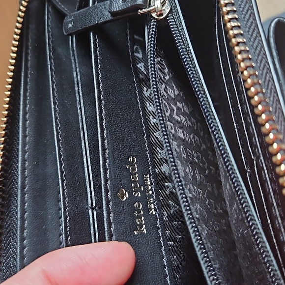 COPY - Kate spade zip wallet like new - Picture 3 of 4